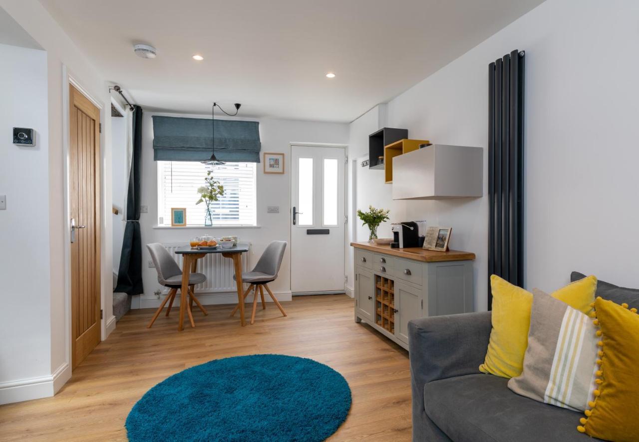 Bijou Romantic Retreat, Whitby Centre Екстер'єр фото
