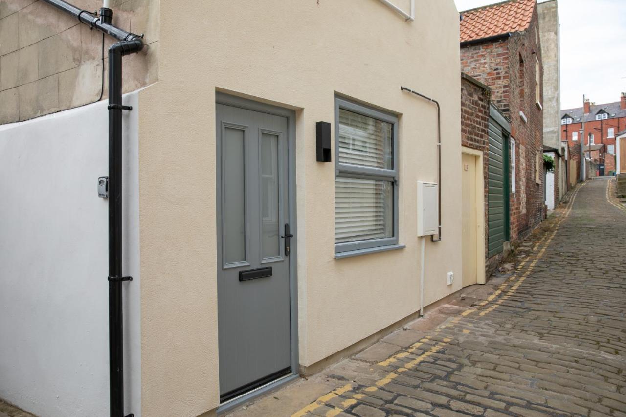 Bijou Romantic Retreat, Whitby Centre Екстер'єр фото