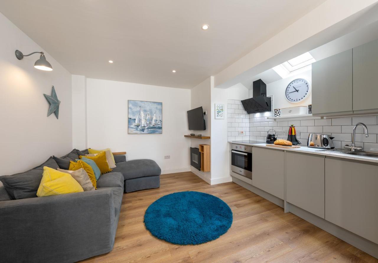 Bijou Romantic Retreat, Whitby Centre Екстер'єр фото