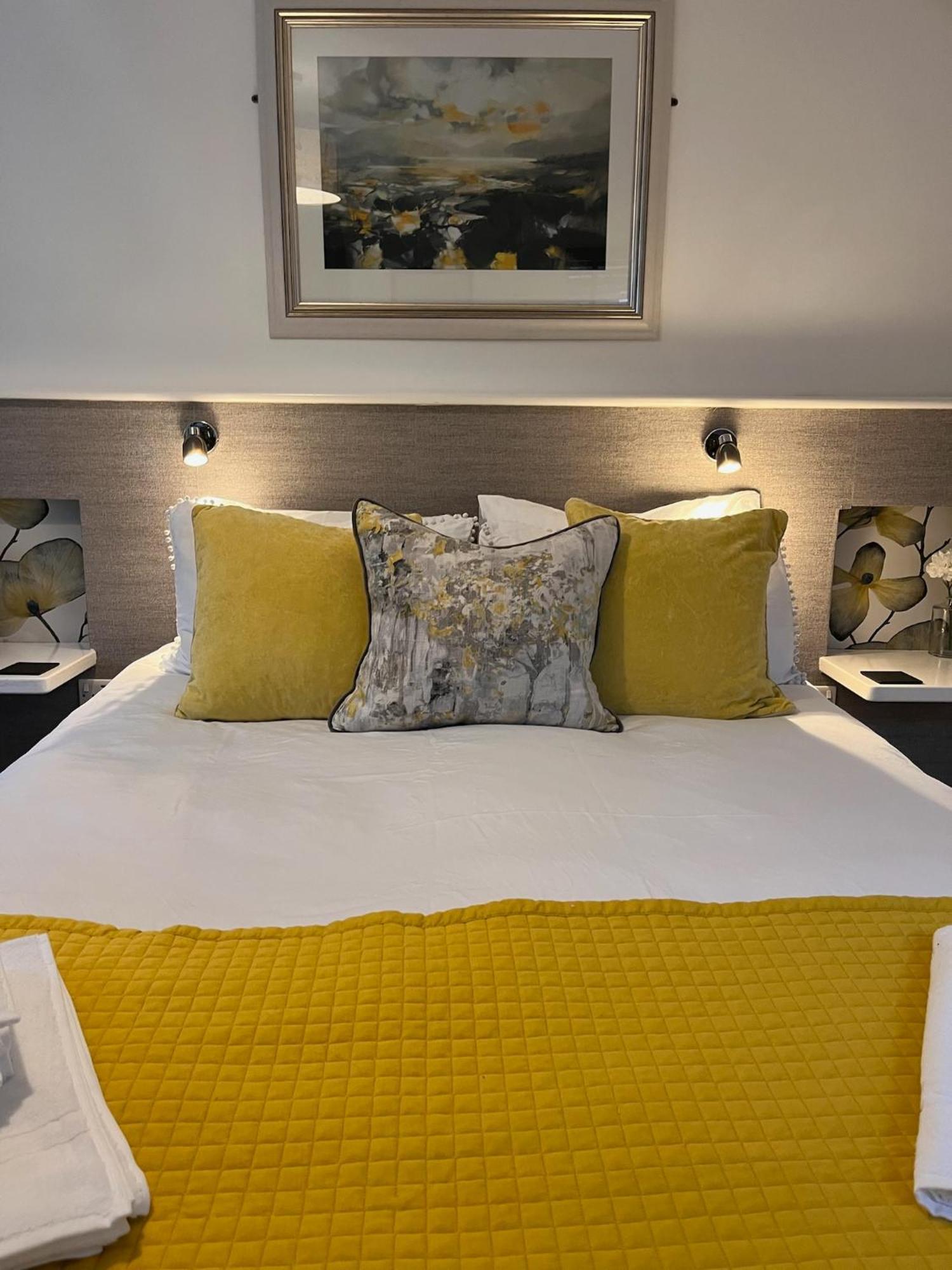 Bijou Romantic Retreat, Whitby Centre Екстер'єр фото