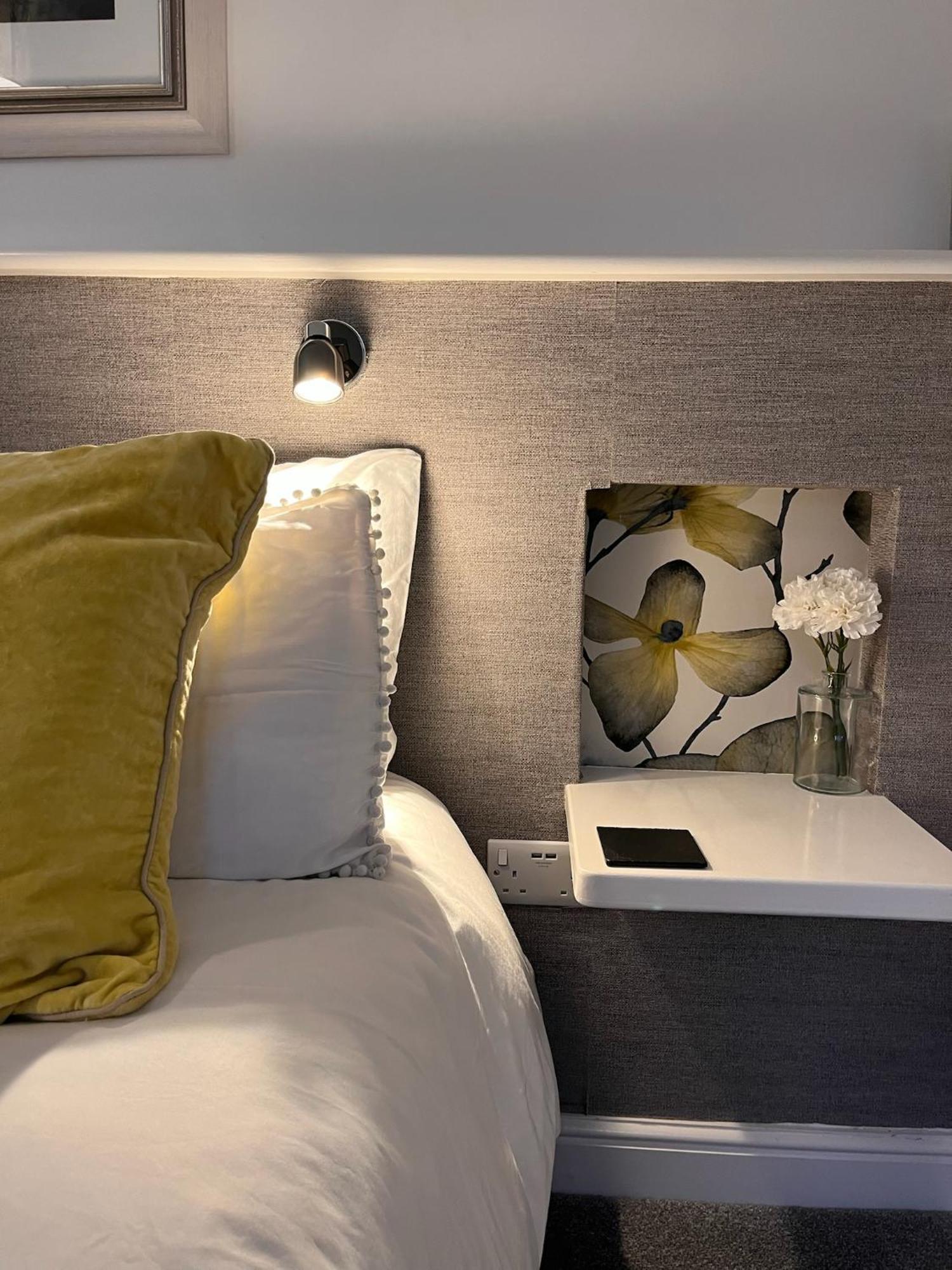 Bijou Romantic Retreat, Whitby Centre Екстер'єр фото